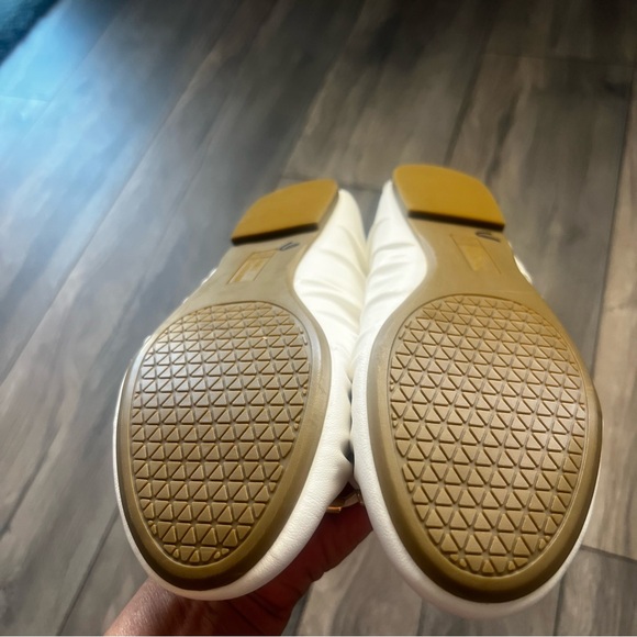 White Mountain Sakari White Ballet Flats with Bow 8.5 - Picture 5 of 10